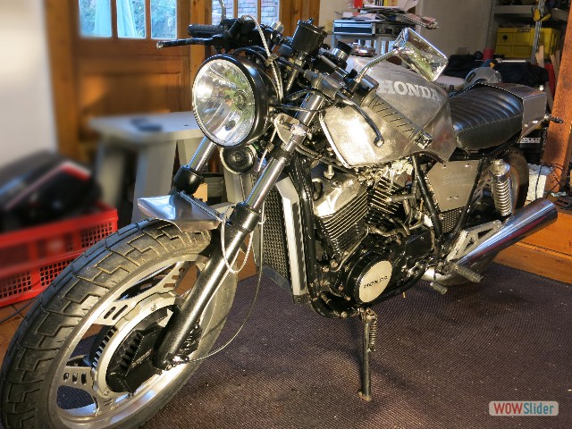 Steeltwin_022_front