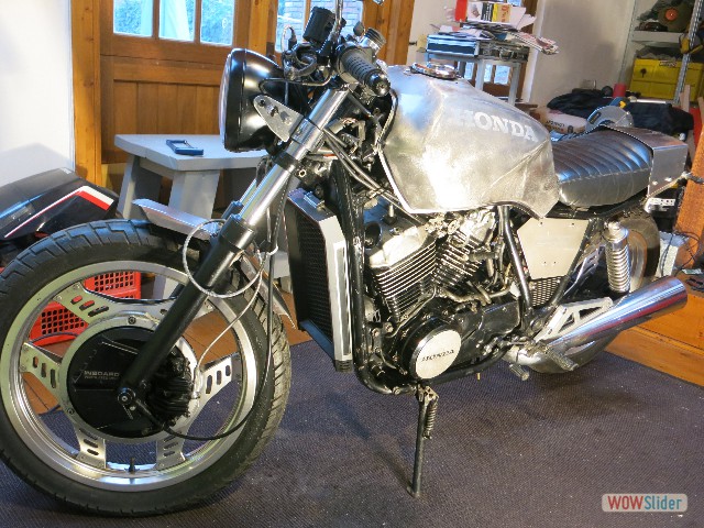 Steeltwin_023_front