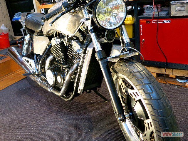 Steeltwin_034_front_right