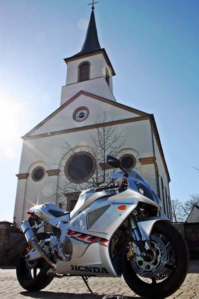 VTR 1000 - Der Neubeginn